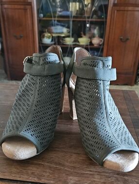 Giani Bernini - Olive Green Perforated Peep-Toe Heels